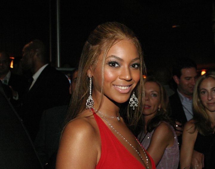 Bronze goddess Beyonce