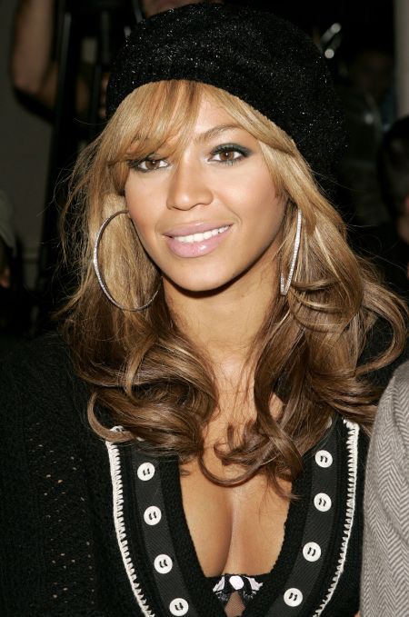 Big hooped Bey