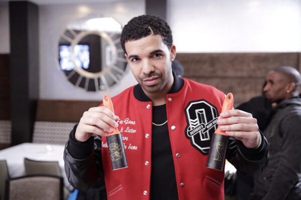 Remember When Drake Brought Lint Rollers To The Raptors Game, Got Roasted, & Then Made His Own Lint Rollers?