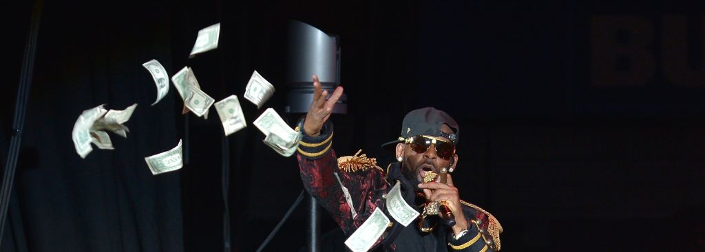 R Kelly Performs At American Airlines Arena