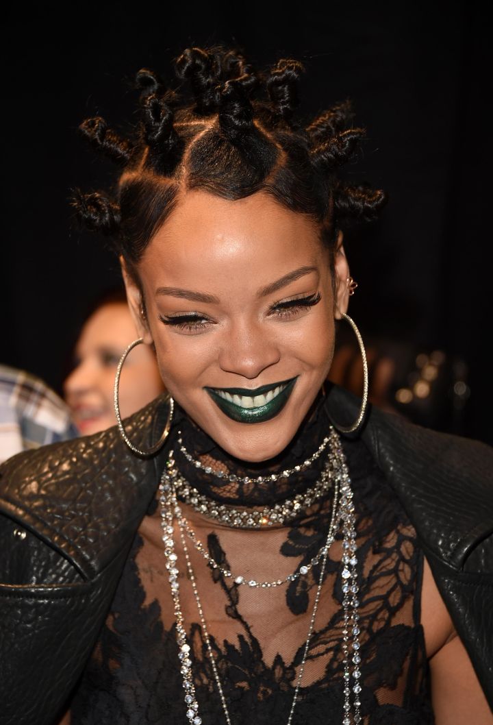 Rihanna made waves on the internet when she rocked the throwback look. The apple doesn’t fall far from the icon tree.