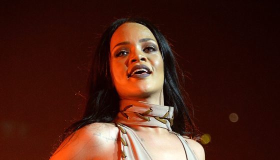 Rihanna Shows Major Fan Love In Goodnight Gotham New Video