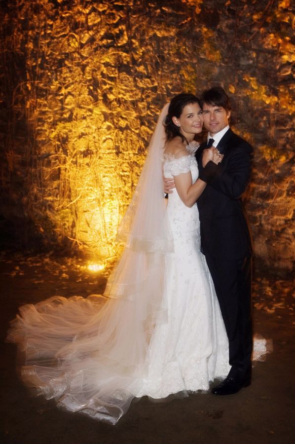 Tom Cruise and Katie Holmes Wedding in Italy - Official Photo - November 18, 2006