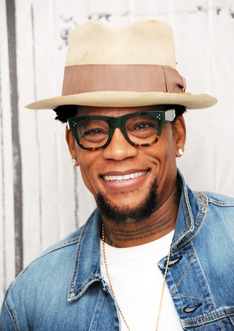 D.L. Hughley as Darryl Hughley in ‘The Hughleys’