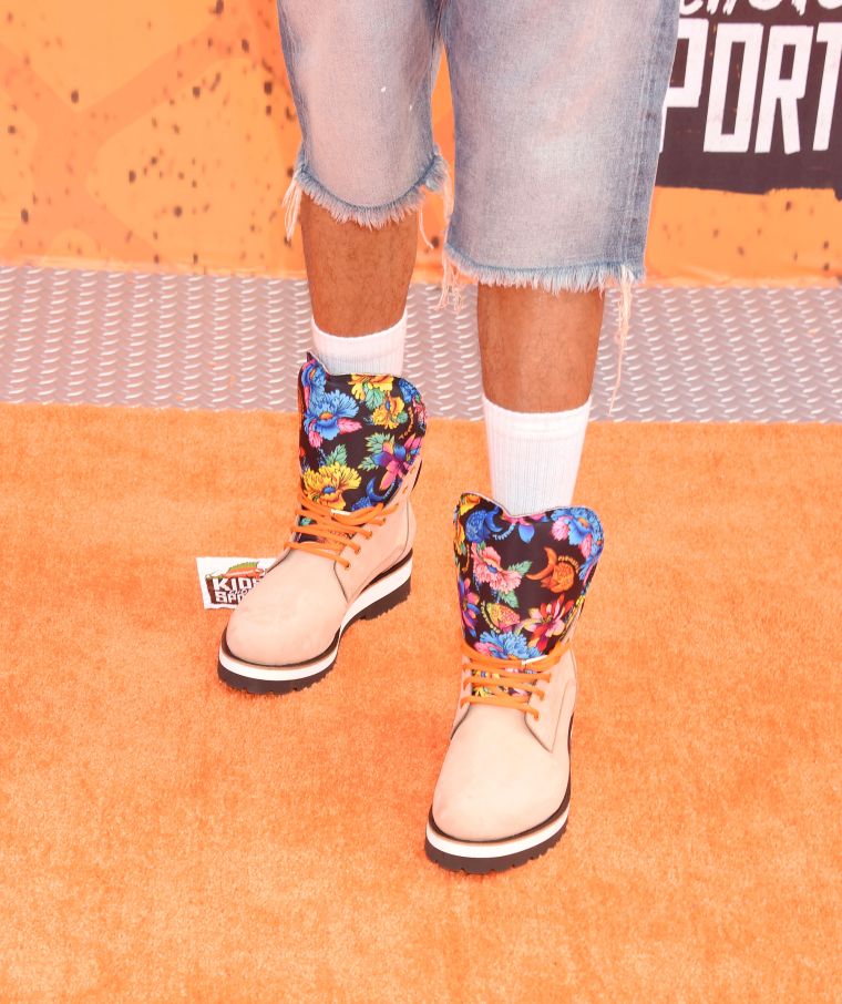 So considerate of him to coordinate with the color of the carpet.