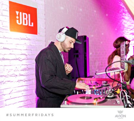 DJ Wonder On The 1s & 2s