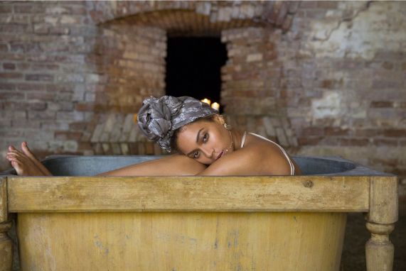 Behind The Scenes for “Pray You Catch Me”