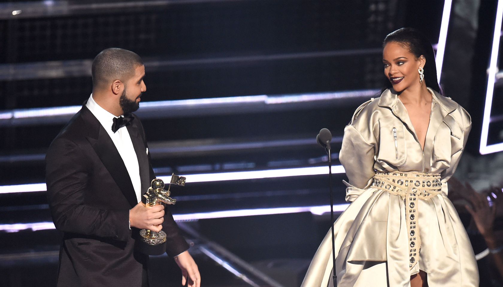 2016 MTV Video Music Awards - Show