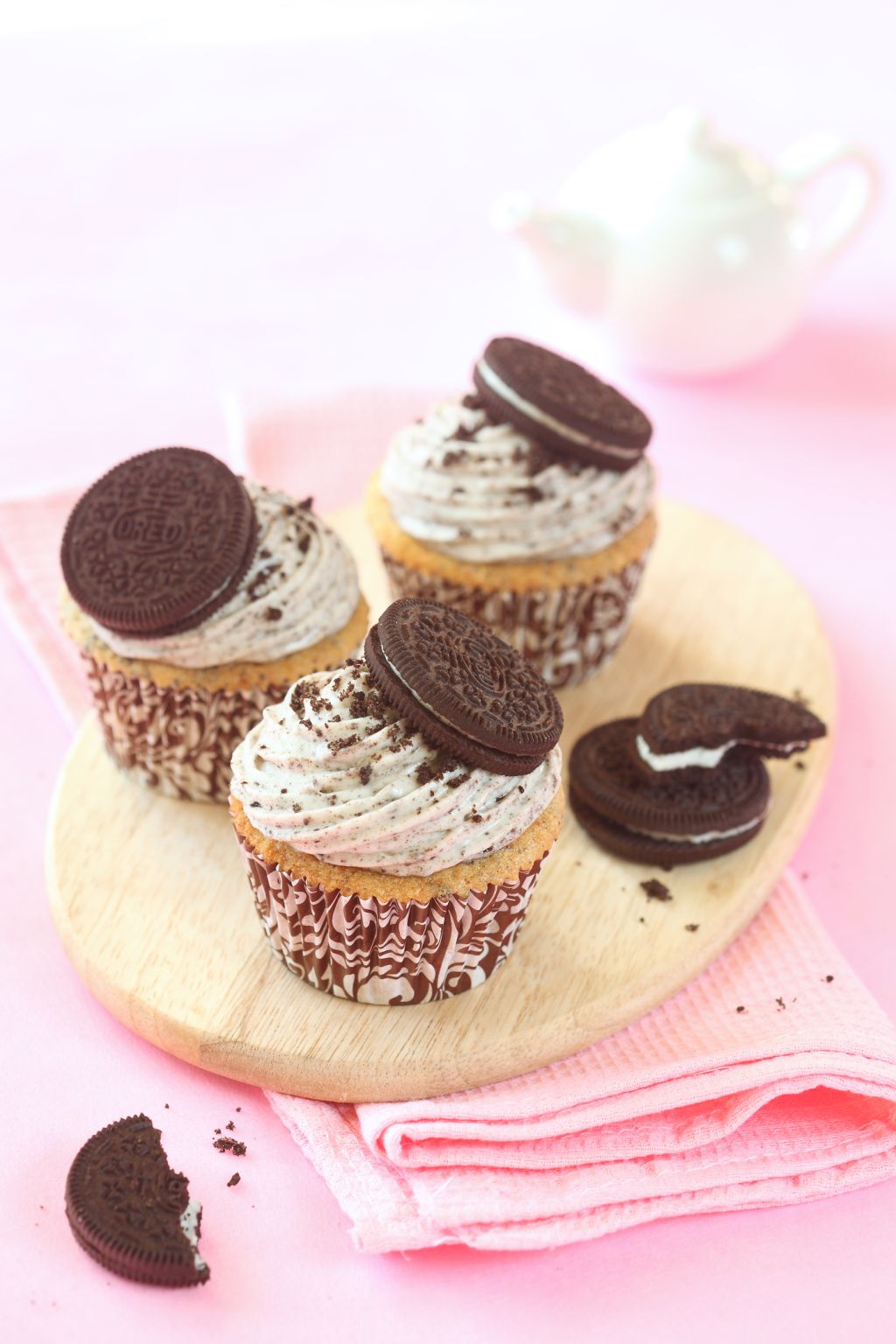 Chocolate Cookie Cupcakes