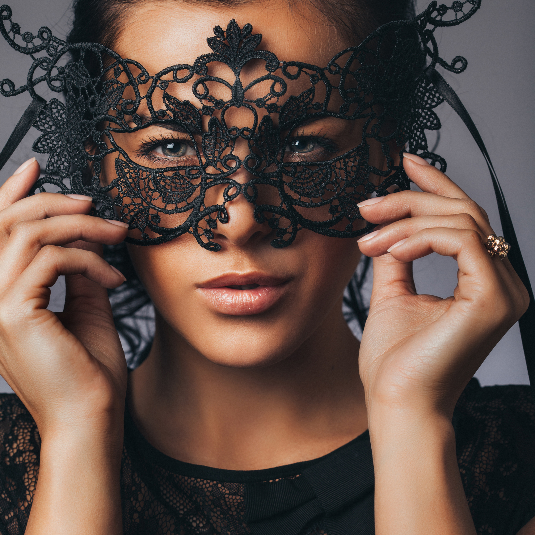 Walmart Sells Racist ‘Thug Life’ Halloween Mask Global Grind