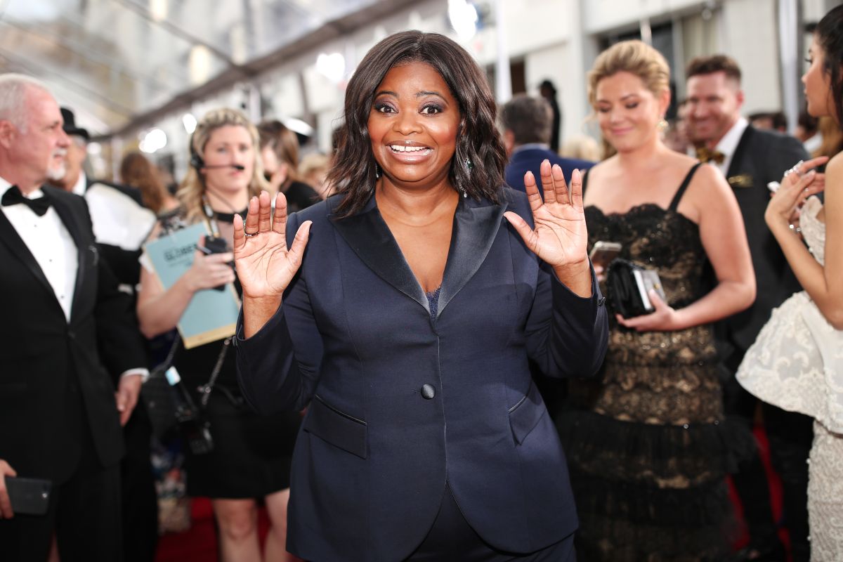 NBC's '74th Annual Golden Globe Awards' - Red Carpet Arrivals
