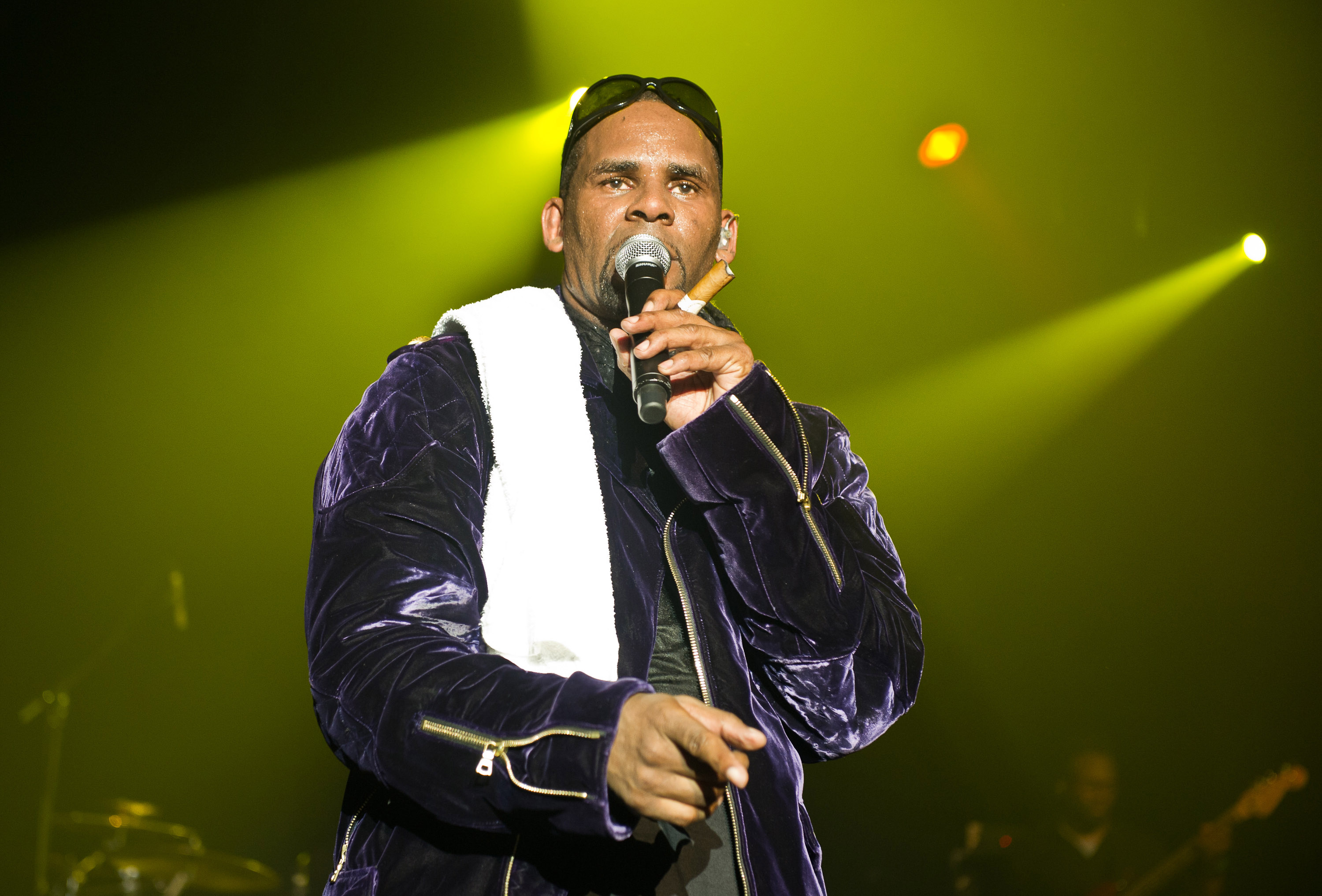 R.Kelly In Concert At Le Bataclan