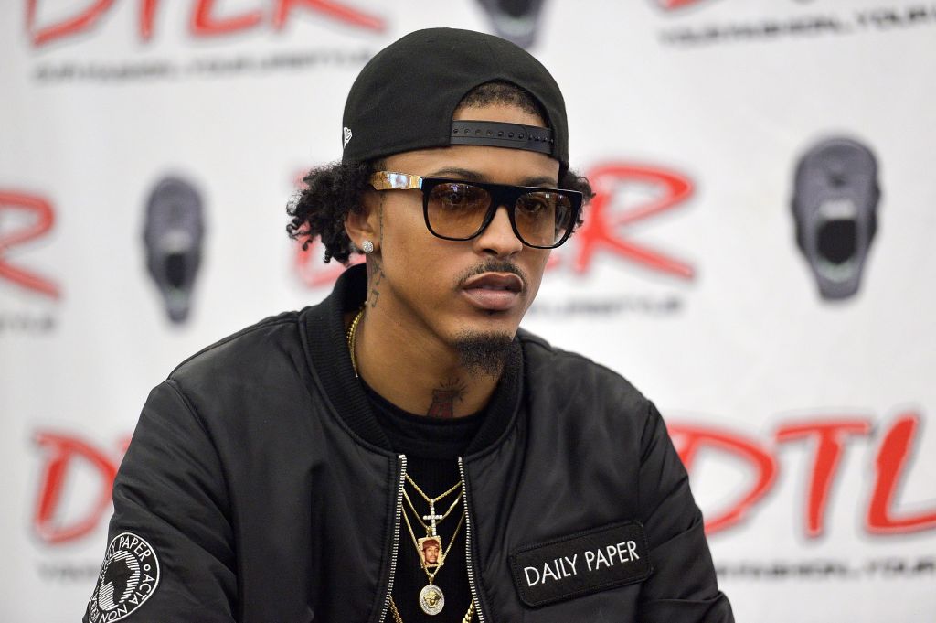 August Alsina In Store Appearance