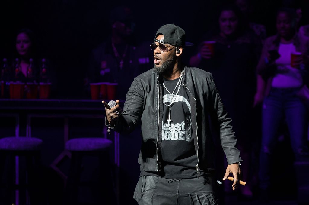 R. Kelly Performs At Bass Concert Hall