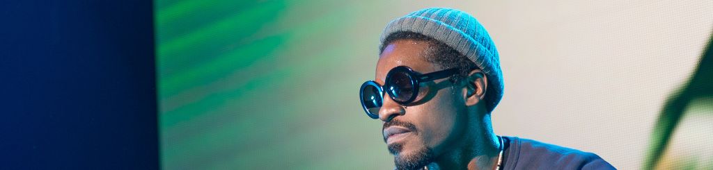 More People Have Spotted André 3000 Playing The Flute In The Most Random Places