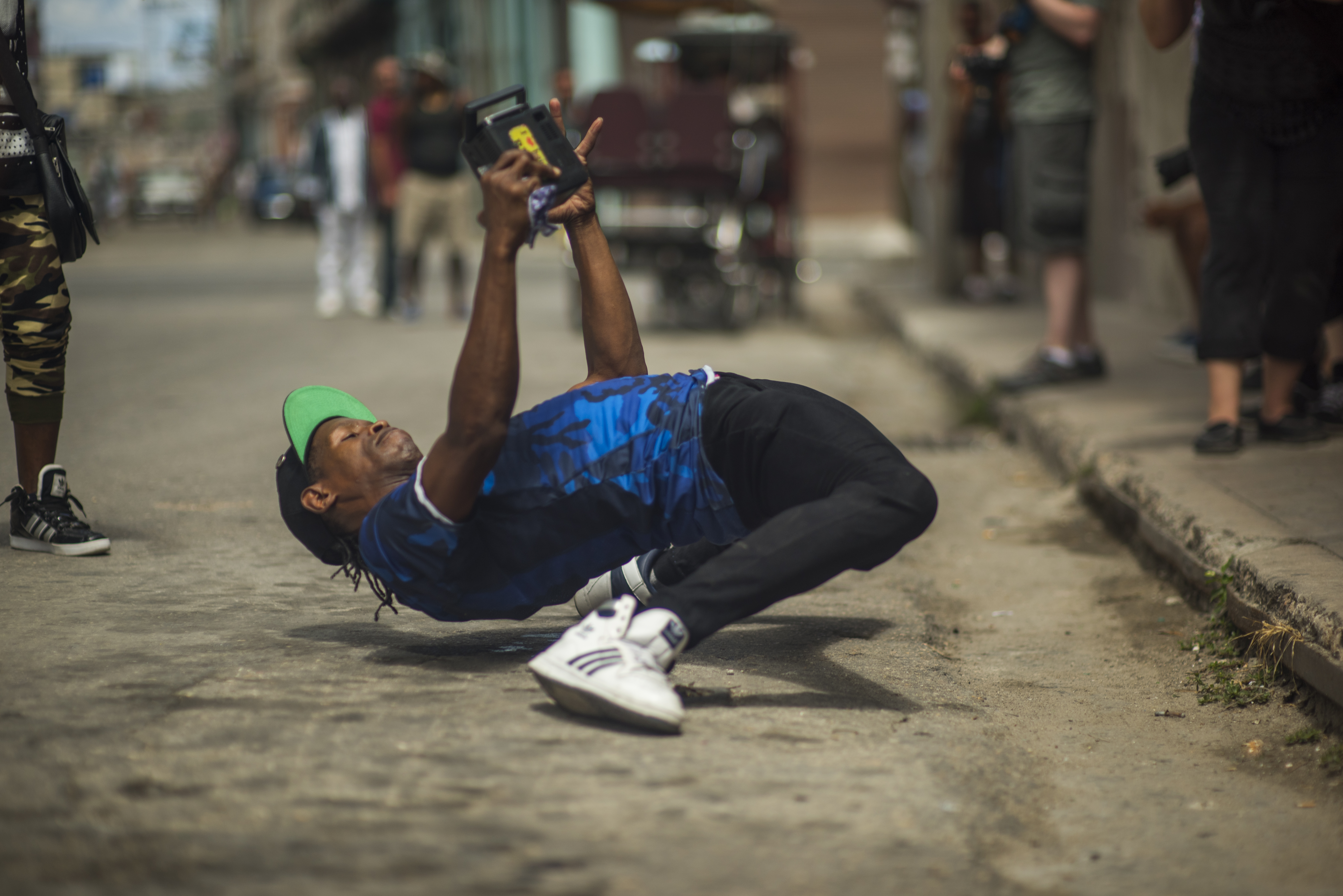 Street entertainer breakdancing, Vedado.