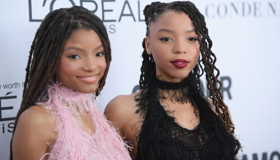 14 Photos Of Beautiful Black Women Wearing Locs Global Grind