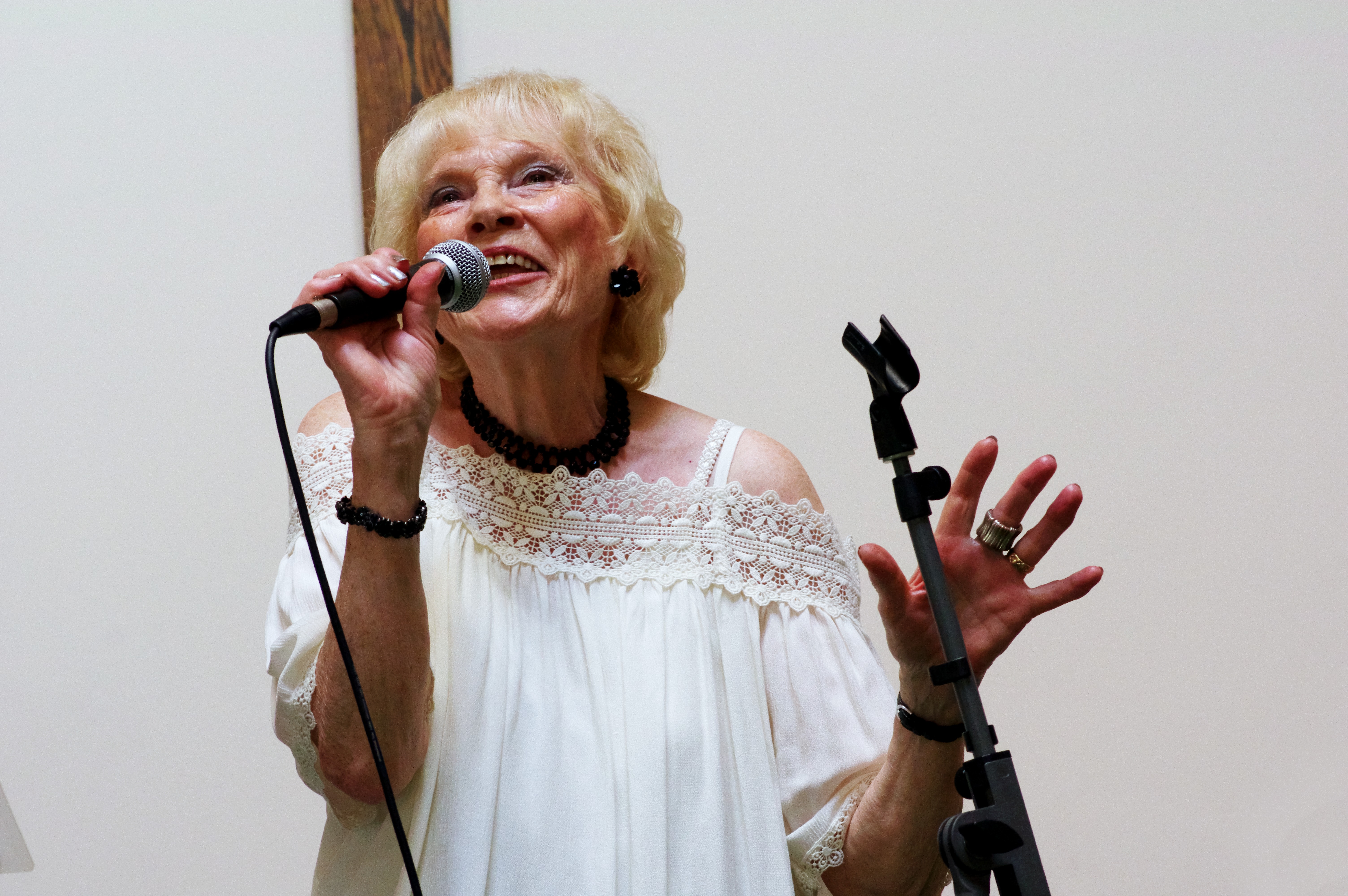 Val Wiseman, Methodist Church, Loughton, Essex, 23rd July 2016