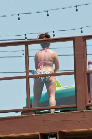 'Jersey Shore's Denna in a bikini at the beach in NJ