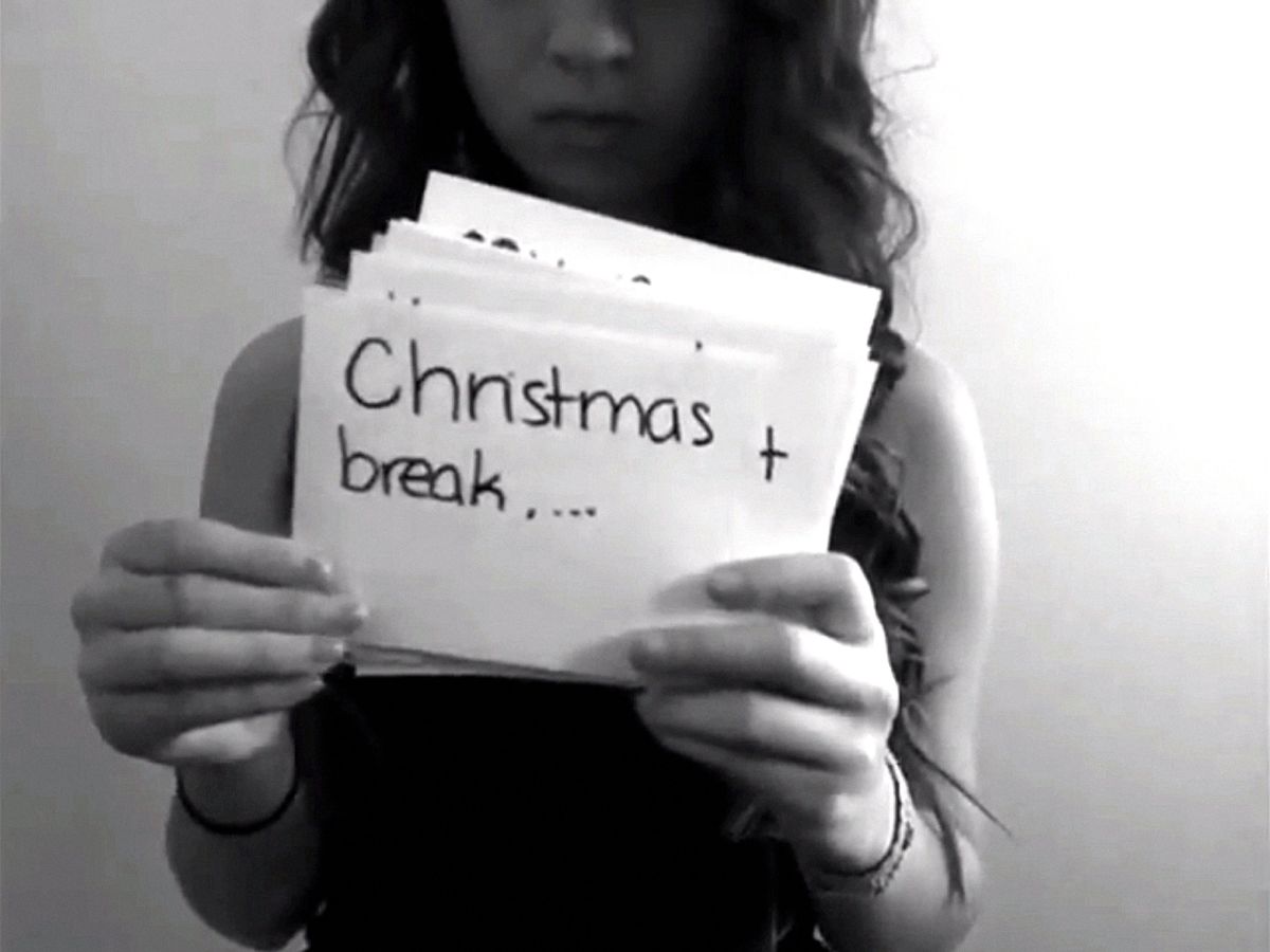 Amanda Todd commits suicide weeks after posting video on Youtube