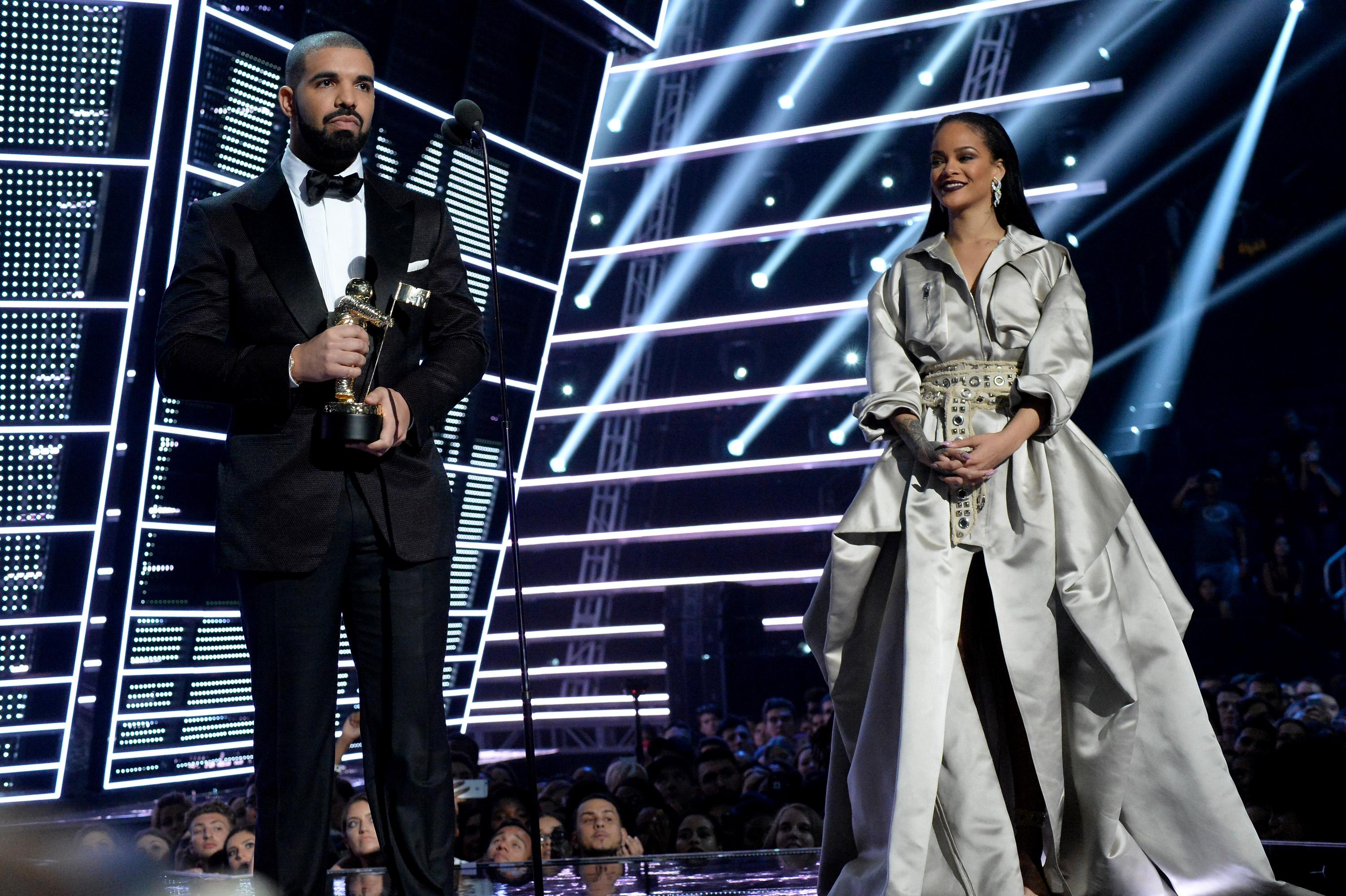 2016 MTV Video Music Awards - Show