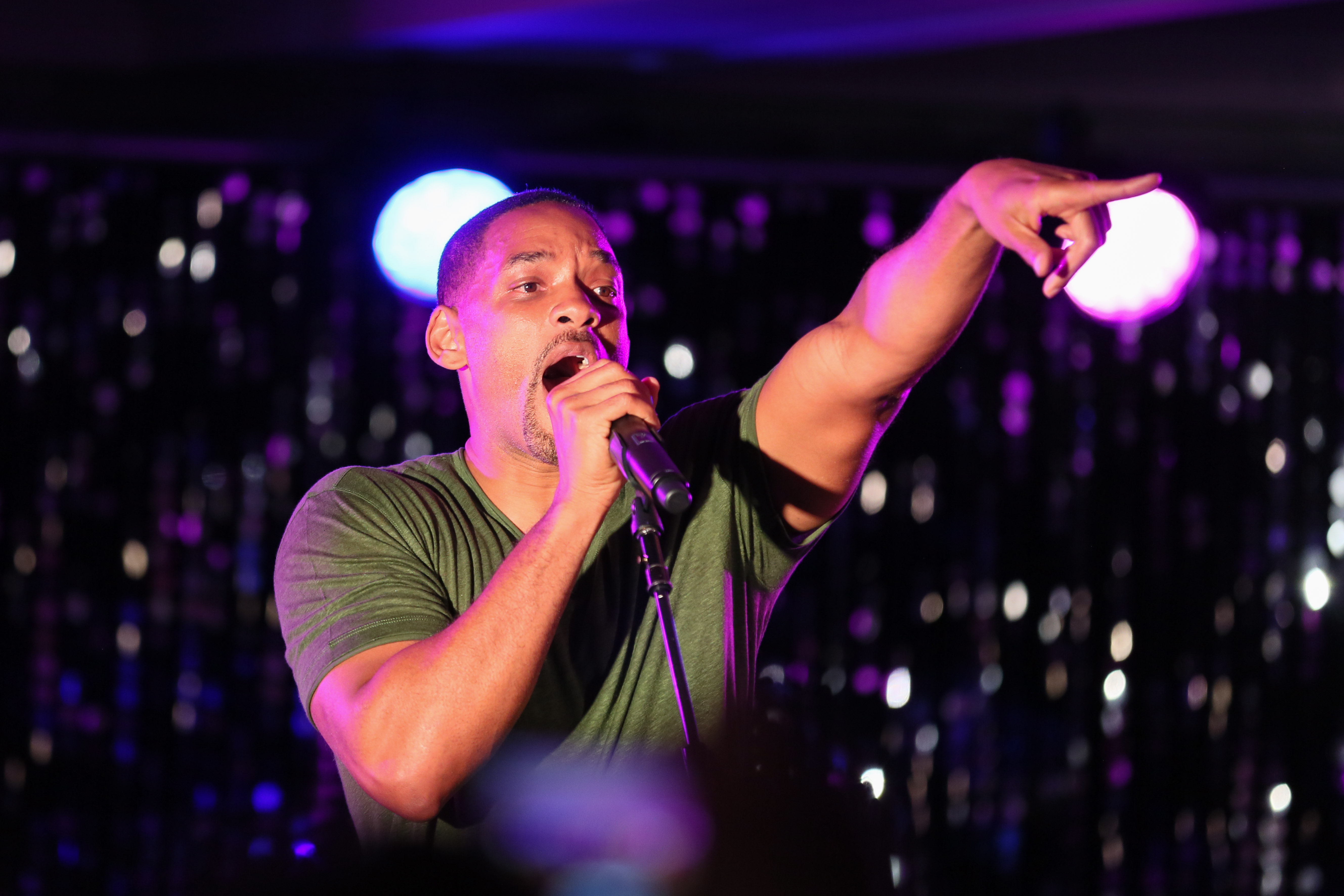 Chris Martin Of Coldplay Performs At A Dinner Party Hosted By iHeartMedia And MediaLink During The Cannes Lions Festival Of Creativity