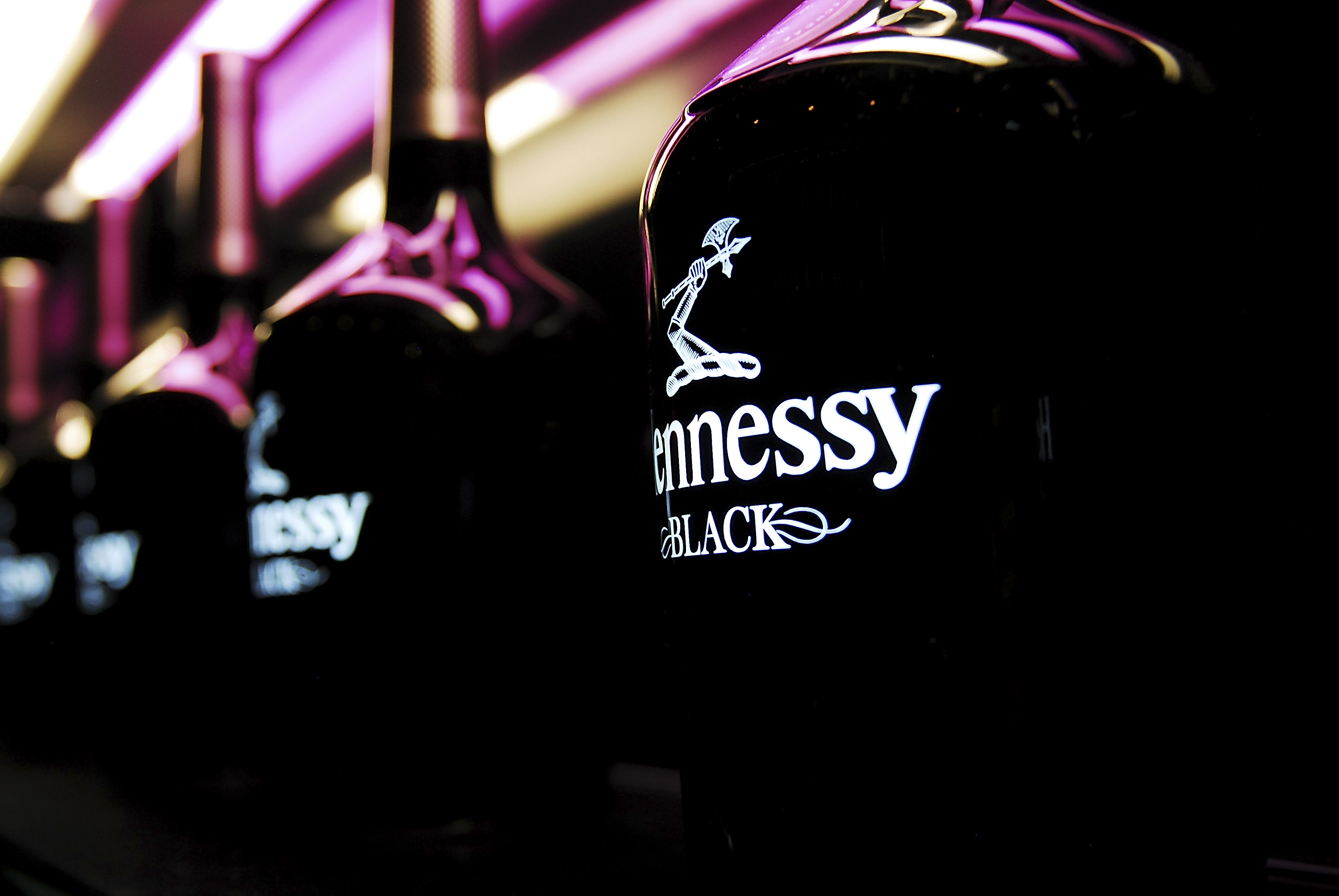 Hennessy Black