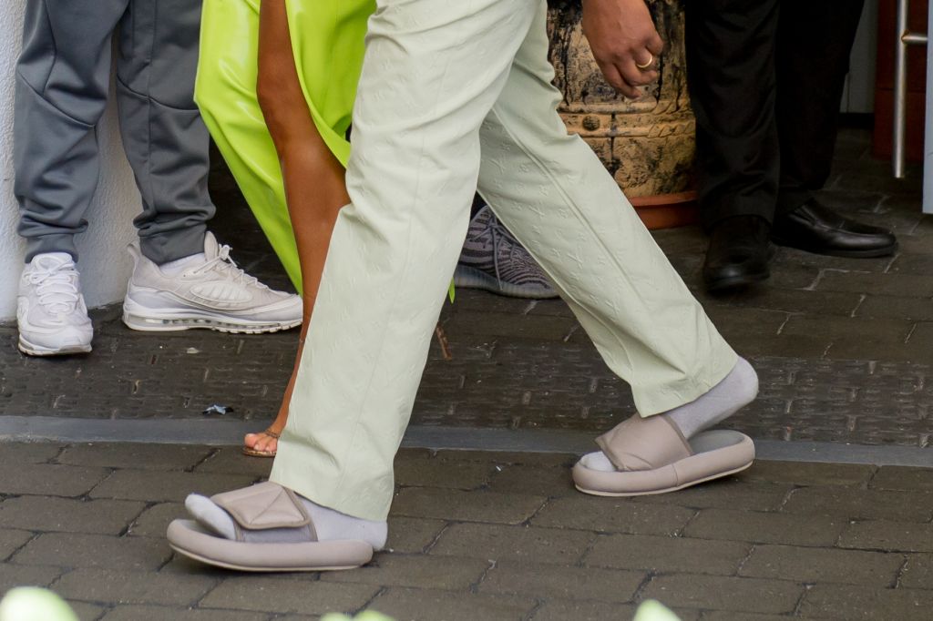 Kanye West wears Yeezy slides to 2 Chainz's wedding