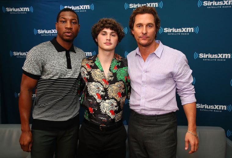 Jonathan Majors poses with ‘White Boy Rick’ costars Matthew McConaughey and Richie Merritt.