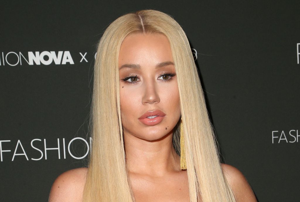 Iggy Azalea Has A New Accent Plus Other LOL Moments From The "Fu** It Up" Video
