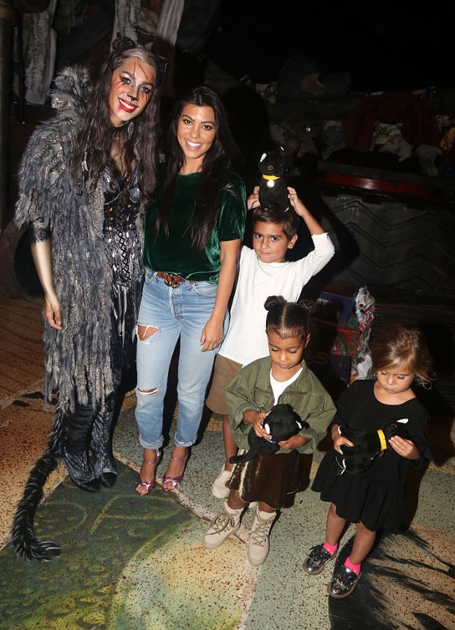 Kourtney Kardashian And Family Visit "Cats"