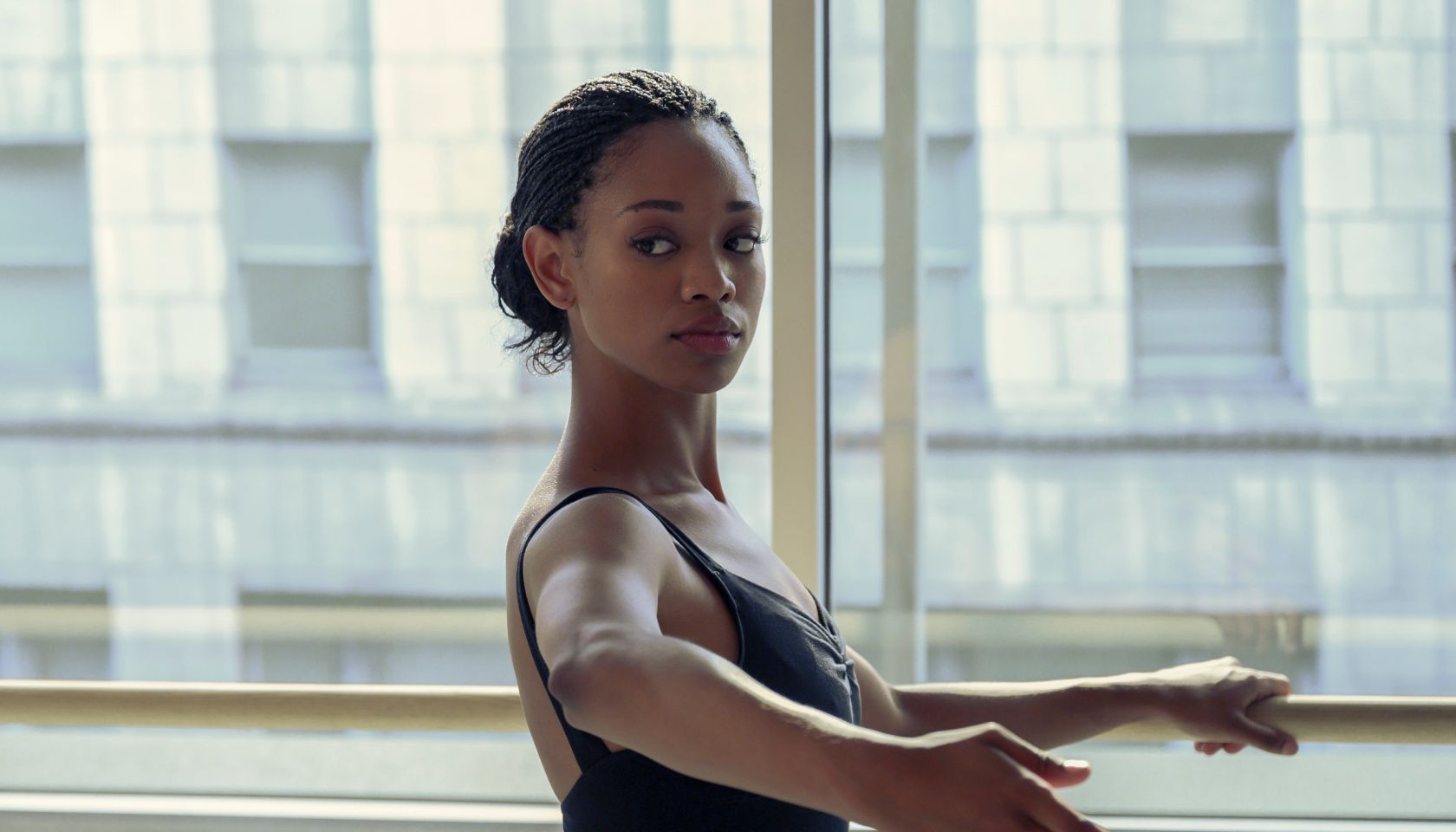 Kylie Jefferson as Neveah Stroyer in Tiny Pretty Things