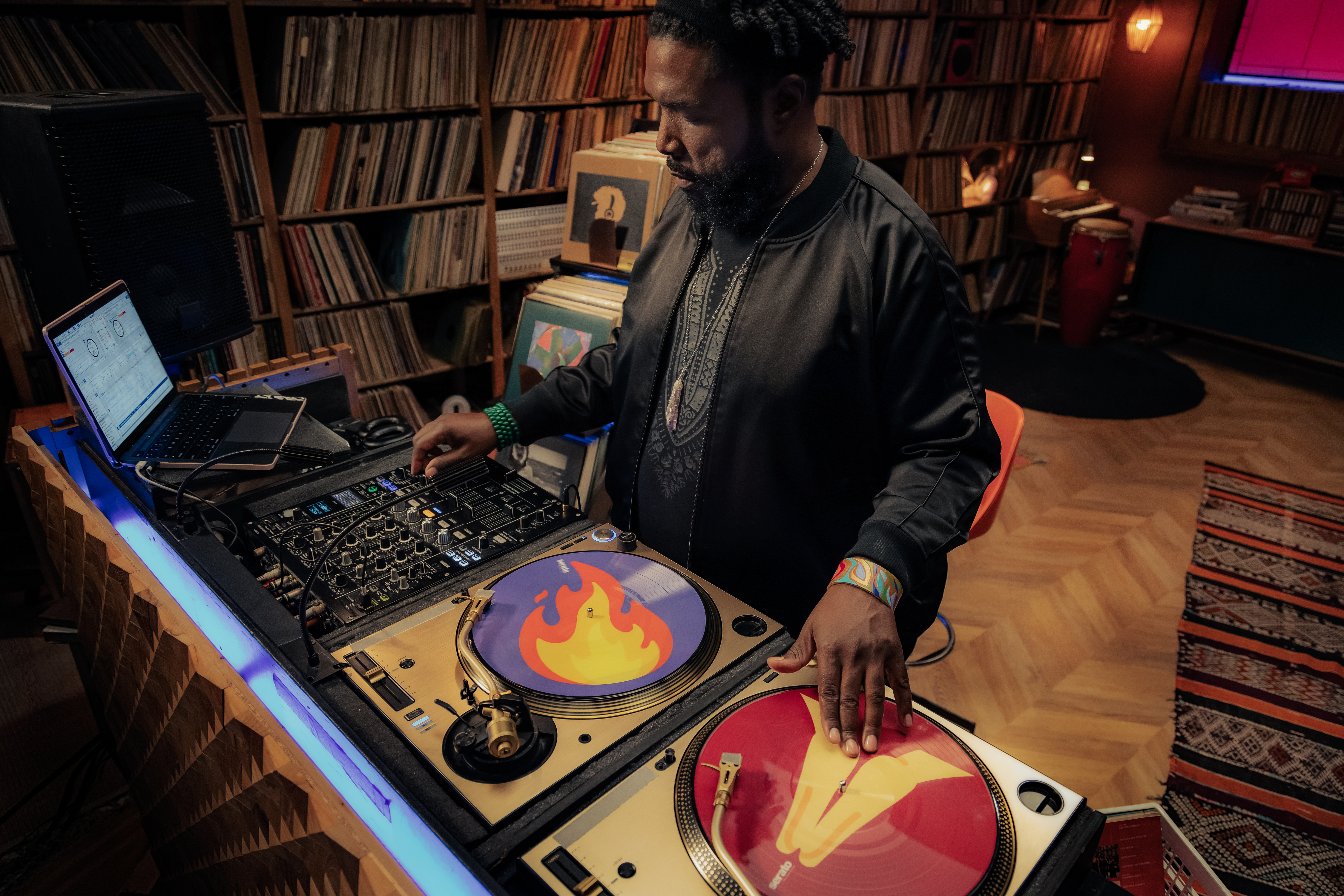 Questlove teaches MasterClass in DJing and music curation