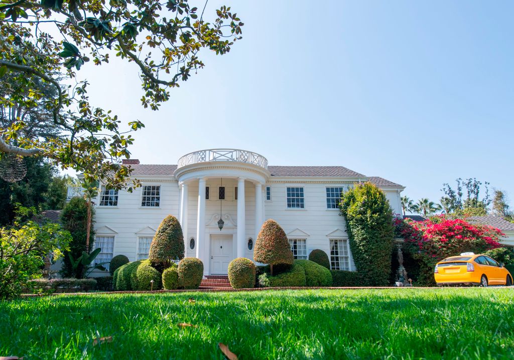 US-ENTERTAINMENT-TELEVISION-AIRBNB-FRESH PRINCE