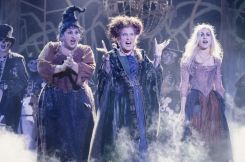 hocus pocus 2 extras
