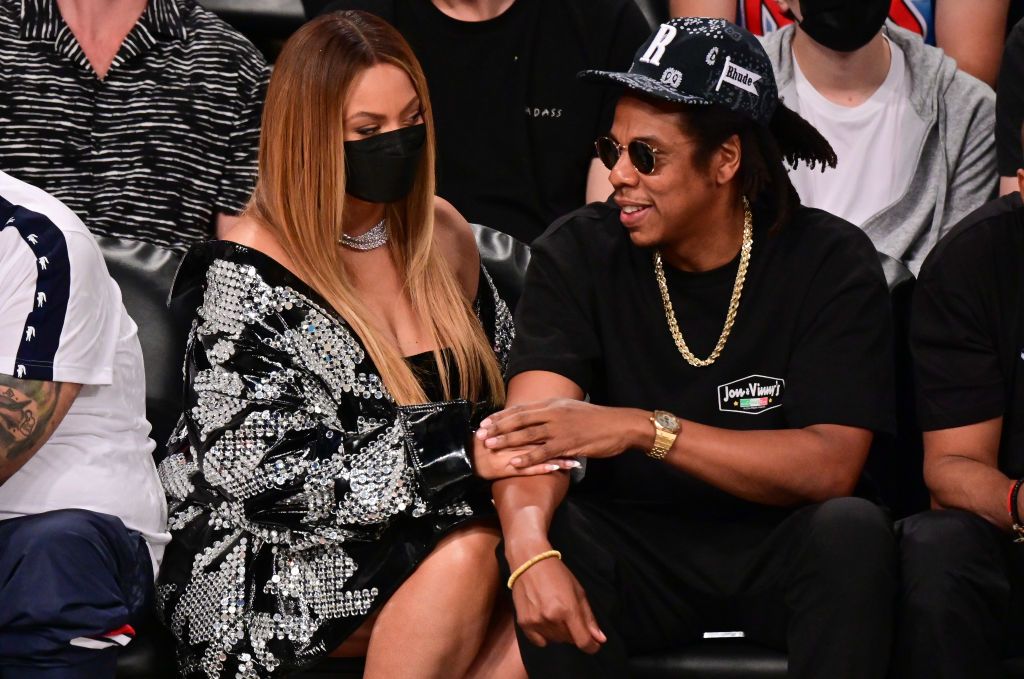 52 Of Beyoncé's Best Courtside Moments