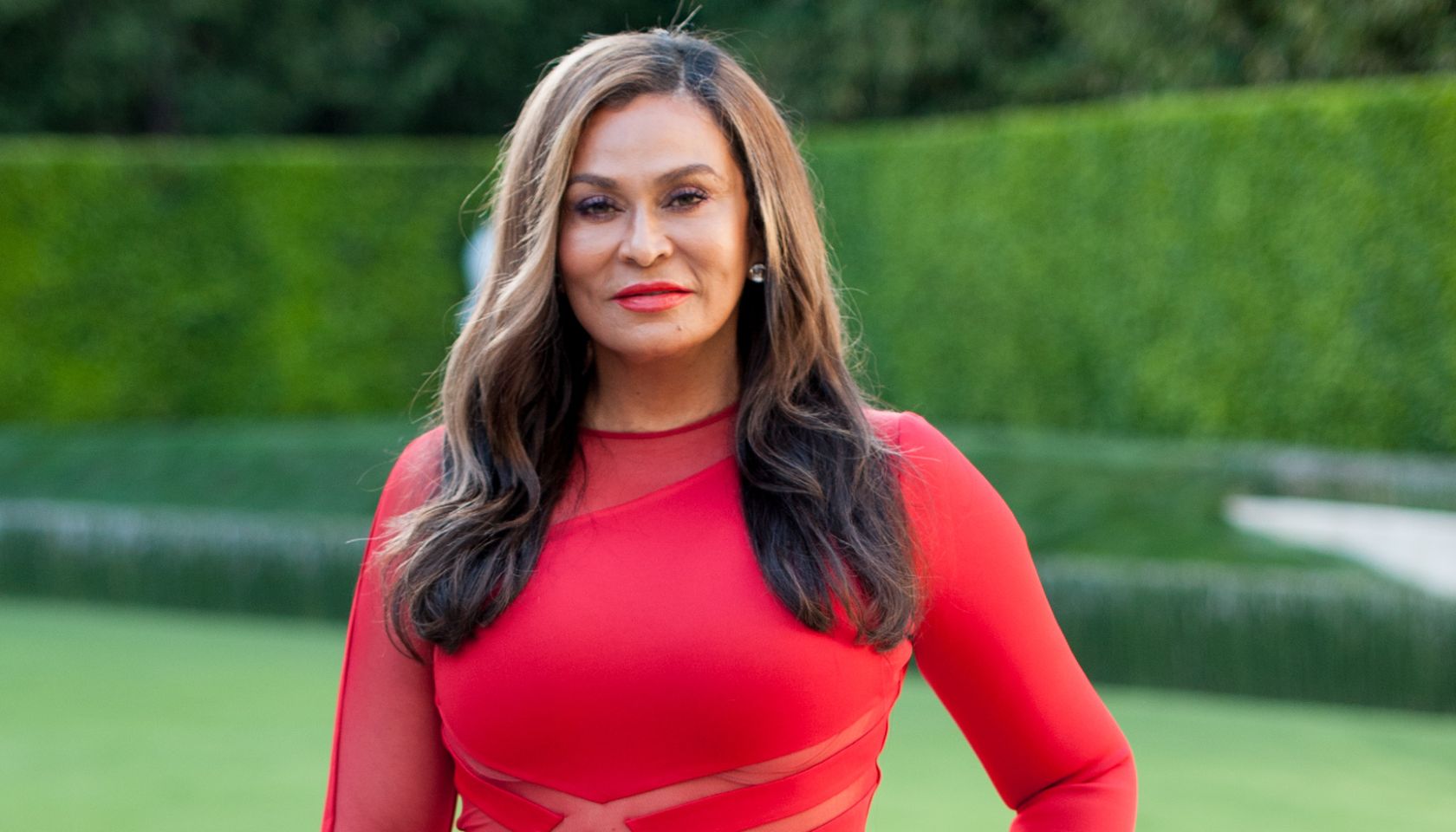 Ebony Hosts Champagne Toast In Honor Of July Cover Star Tina Knowles Lawson