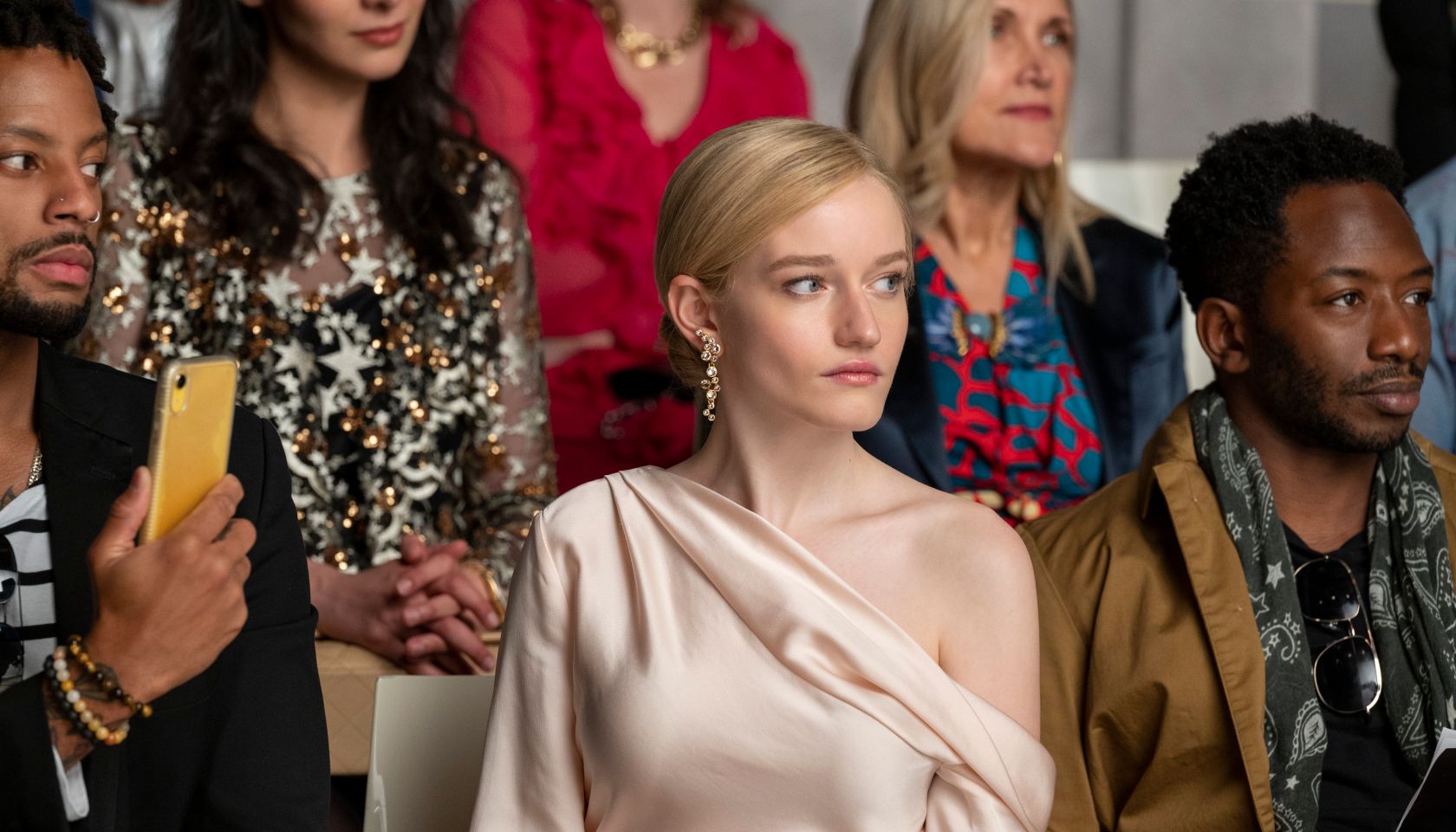 Inventing Anna, Netflix, Julia Garner