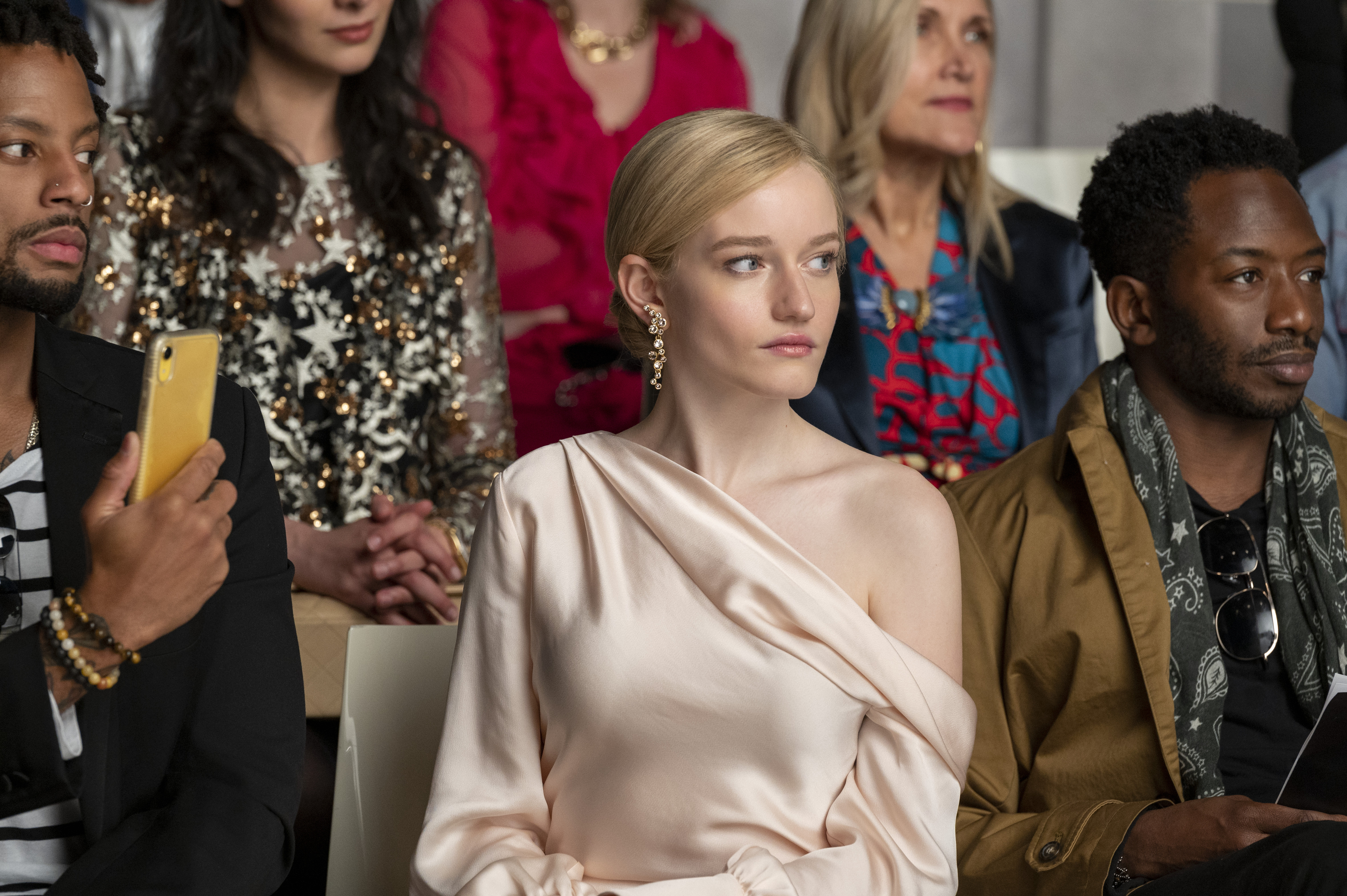 Inventing Anna, Netflix, Julia Garner