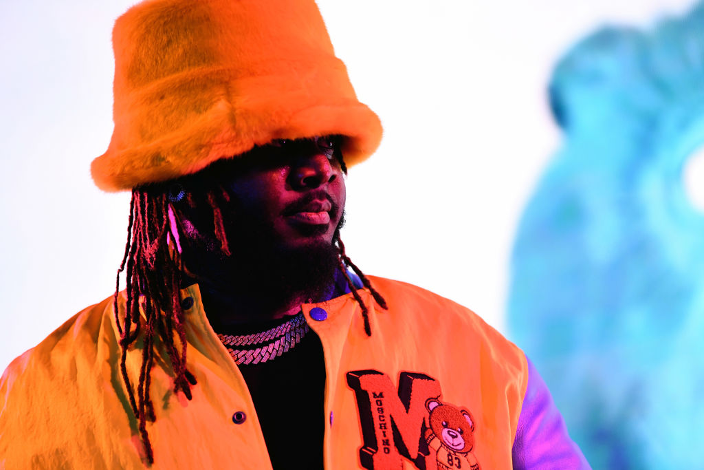 FLUF World Presents Fluf Haus L.A.: The Celebration Of FLUFs Vs. Bears And The Ultimate Super Bowl-Inspired Meta Experience