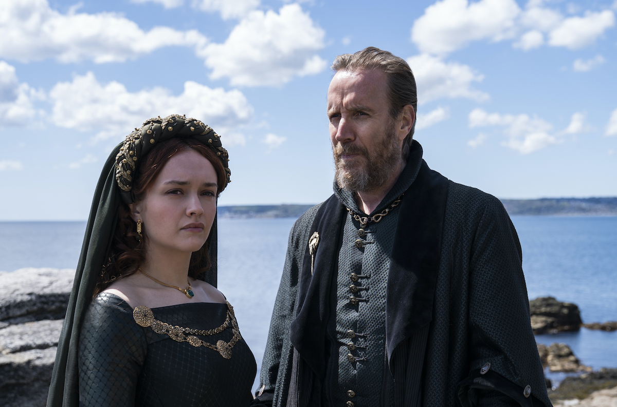 House of the Dragon episodic still of Olivia Cooke as Alicent Hightower, Rhys Ifans as Otto Hightower