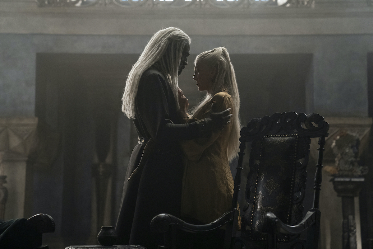 House of the Dragon episodic still of Steve Toussaint as Lord Corlys Velaryon, Eve Best as Princess Rhaenys Targaryen