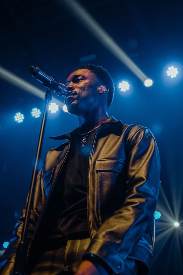 Giveon Performs At the Coca-Cola Roxy in Atlanta
