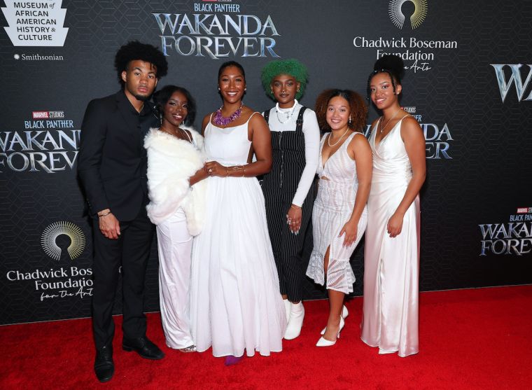 Taylor Simone Ledward W/ Scholars