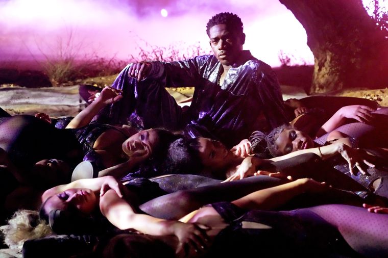 Damson Idris In A Sea of Women Is A MOOD