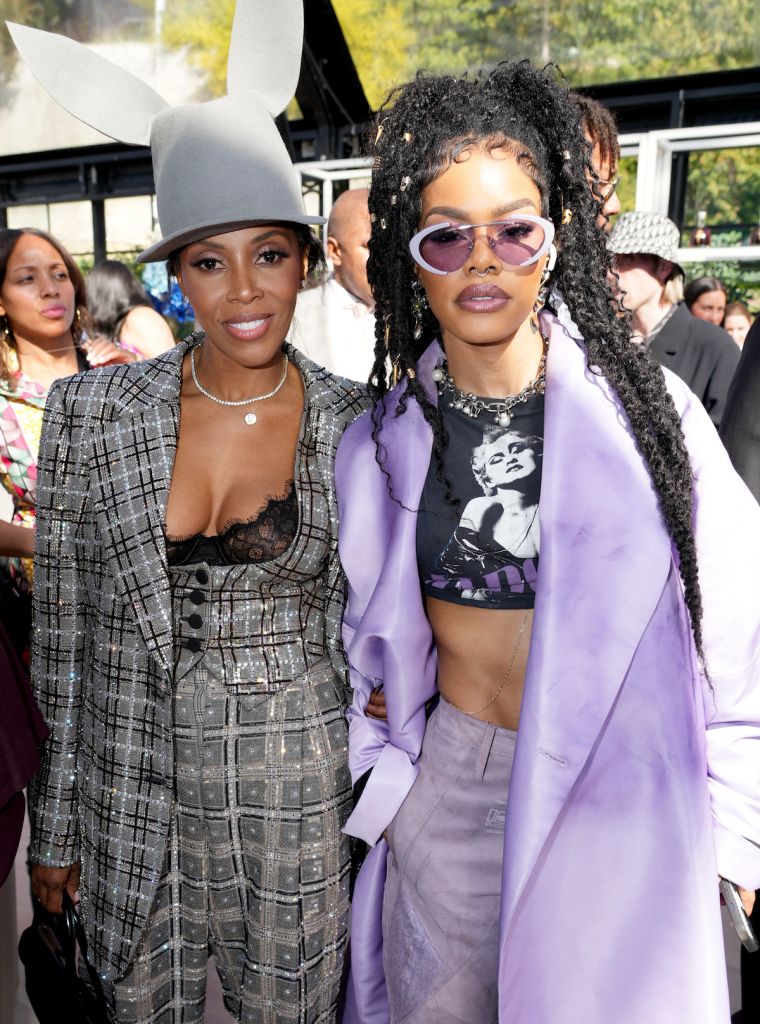 Gorgeous, Gorgeous Girls