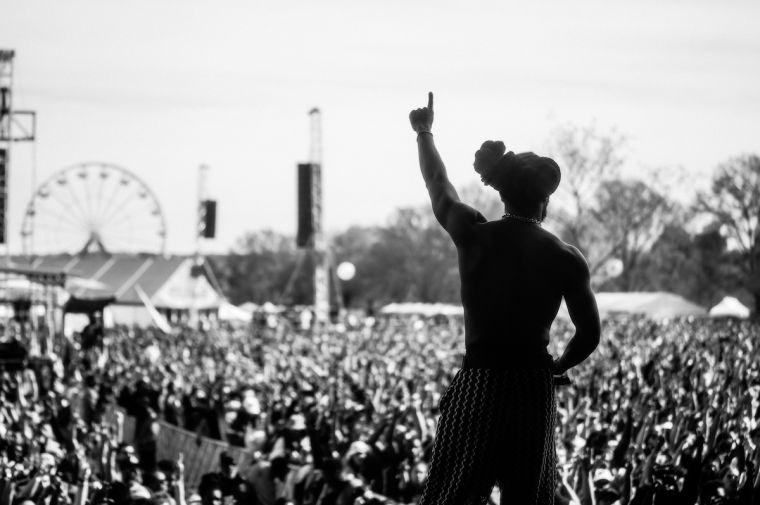 Crowd Rocker!