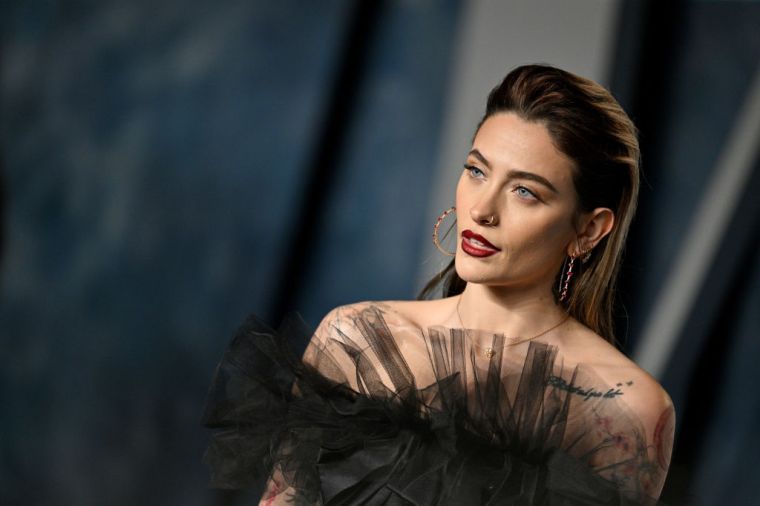 Paris Jackson as "Hailey/Halsey"