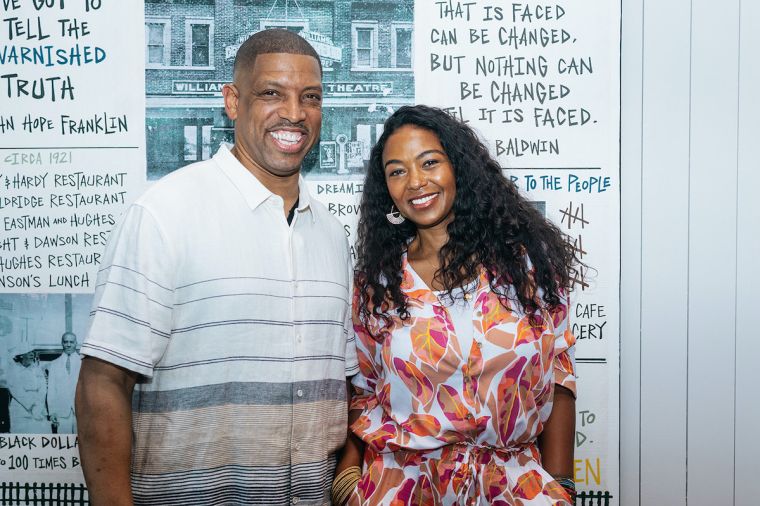 Kevin Johnson & Ananda Lewis