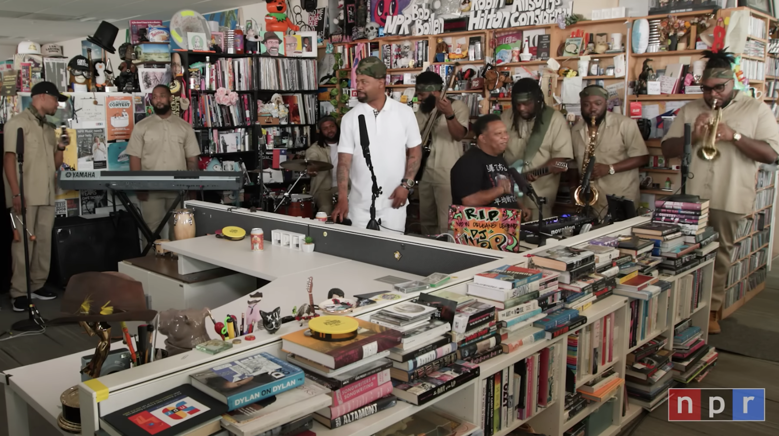 A RoundUp of The Best NPR Music Tiny Desk Concerts So Far